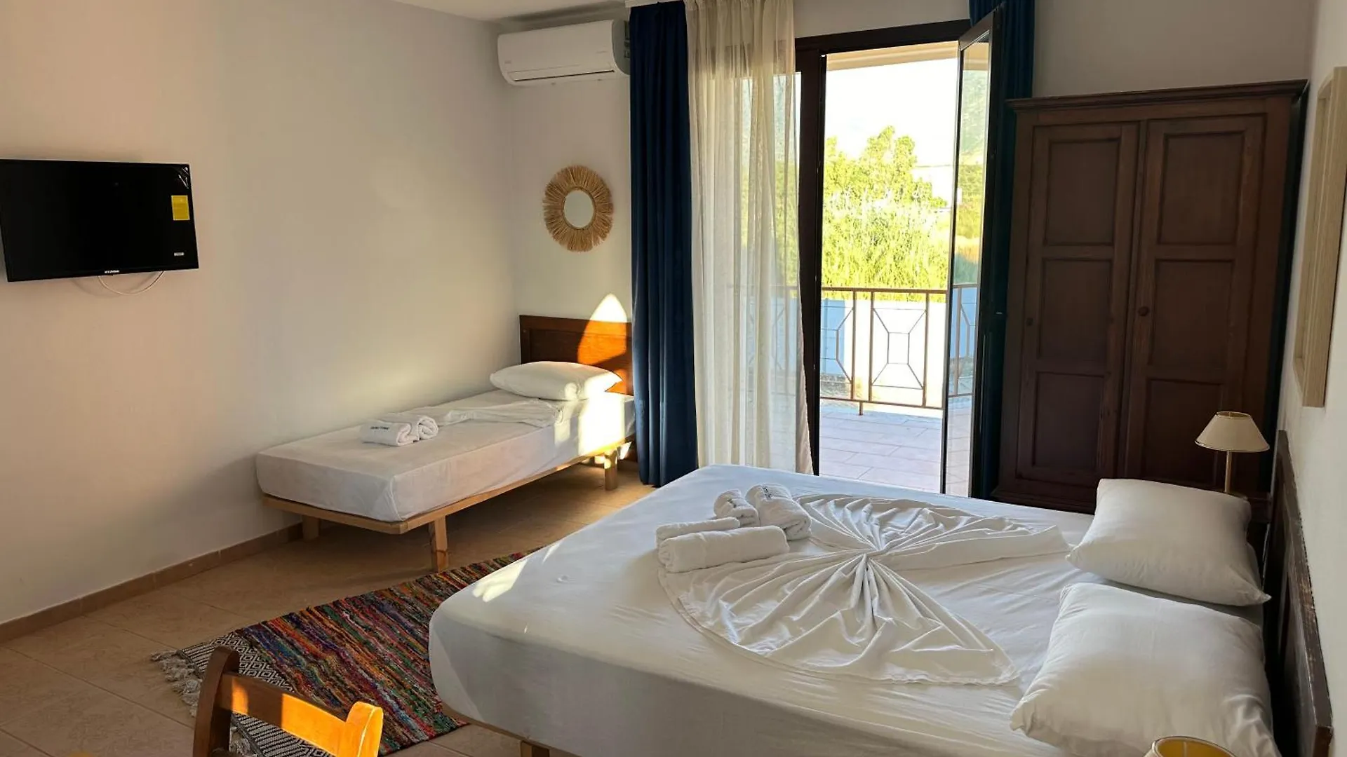 Dm Studio'S Apartments Orikum