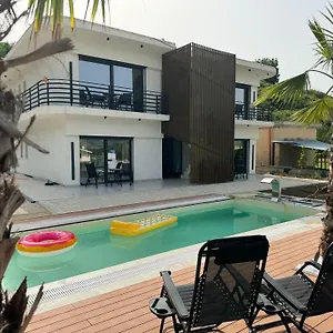 Hela Hotel
